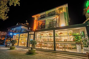 Jasmine Marmaris