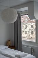 2BR Downtown Home with Balcony & BEST Location