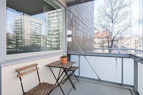 2BR Downtown Home with Balcony & BEST Location