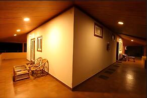 Chow Chow Valley Resorts