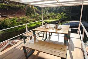 Chow Chow Valley Resorts