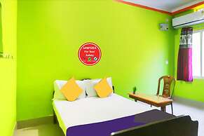 Goroomgo Sun Plaza Lodge Konark