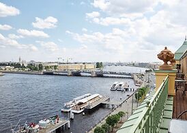 River Palace Hotel