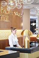 River Palace Hotel