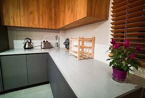 Brand NEW 2-bed Apartment in Agios Athanasios
