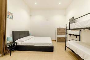 Inside Chiaia rooms