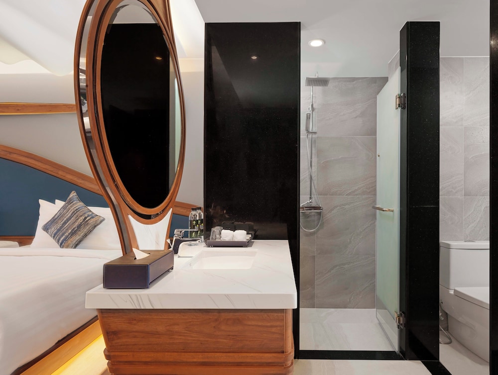 The Oceanic Sportel Phuket - SHA Extra Plus