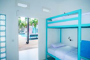 Mad Monkey Kuta Lombok - Hostel