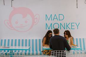 Mad Monkey Kuta Lombok - Hostel