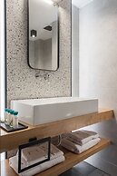11 Enteka Acropolis Suites