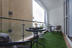 Urban Brooks Luxury Apartment