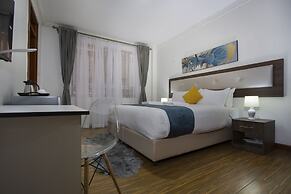 Urban Brooks Luxury Apartment