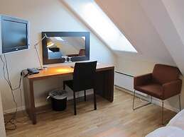 Chesterfield Hotel