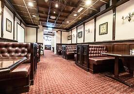 Chesterfield Hotel