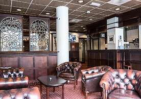 Chesterfield Hotel