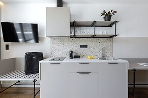 The Athenians Art Apartments