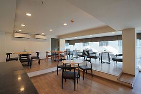 Uptown Hotel
