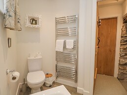 1 Sunny Point Cottages