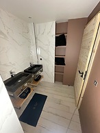 The French Lodge