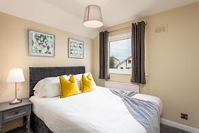 Leeward House - Donnini Apartments