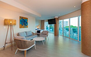 Aquamare Hotel