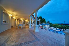 Luxury Villa With Pool and Spectacular View in Javea