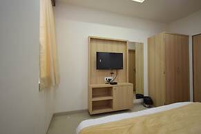 Hotel Satellite Inn