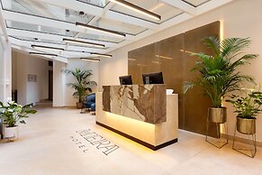 Mera Hotel