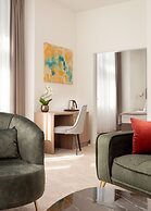 Mera Hotel