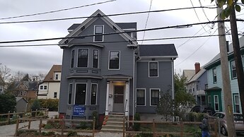 Davis Square Inn