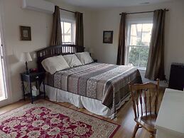 Davis Square Inn