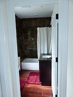 Davis Square Inn