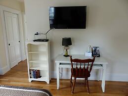 Davis Square Inn