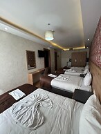 INDİANA HOTEL