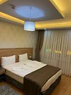 INDİANA HOTEL