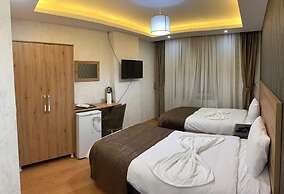 INDİANA HOTEL