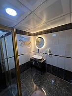 INDİANA HOTEL