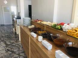 INDİANA HOTEL