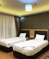 INDİANA HOTEL