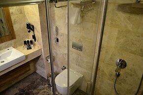 Engin Otel