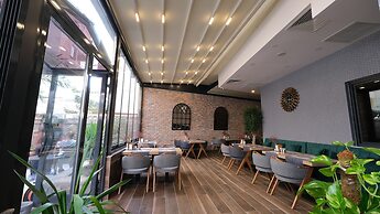 Mai Inci Hotel