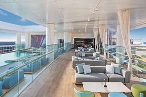 The WB Abu Dhabi, Curio Collection by Hilton