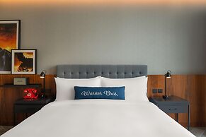 The WB Abu Dhabi, Curio Collection by Hilton