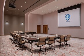 The WB Abu Dhabi, Curio Collection by Hilton