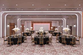 The WB Abu Dhabi, Curio Collection by Hilton