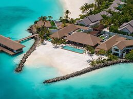Hilton Maldives Amingiri Resort & Spa