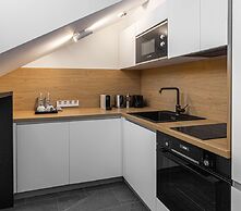 The Basilian Minsk, Curio Collection By Hilton
