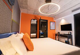 IKYK Hotel - IK Collection