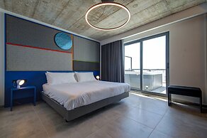 IKYK Hotel - IK Collection