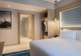Maani Muscat Hotel & Apartments
